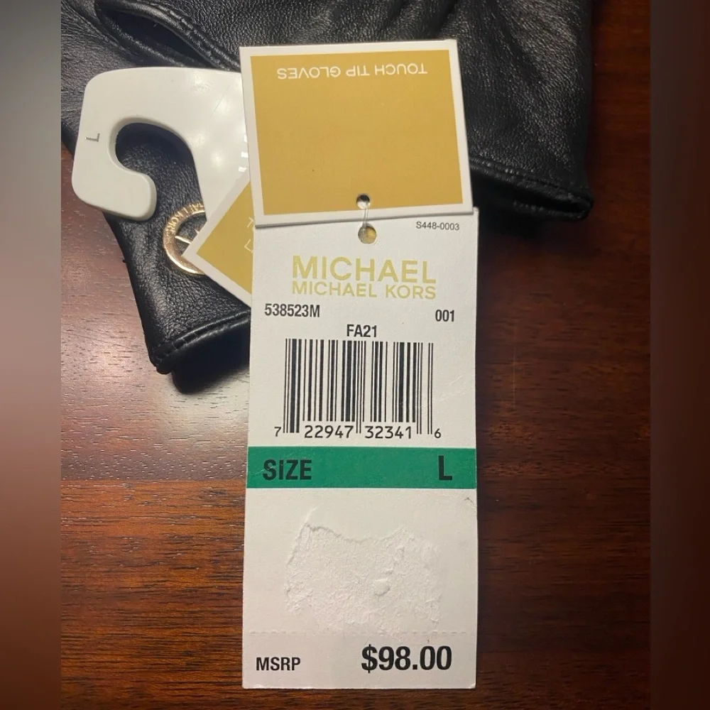 NWT Michael Kors Women’s Genu Leather Chevron Gloves with Touchscreen Technology